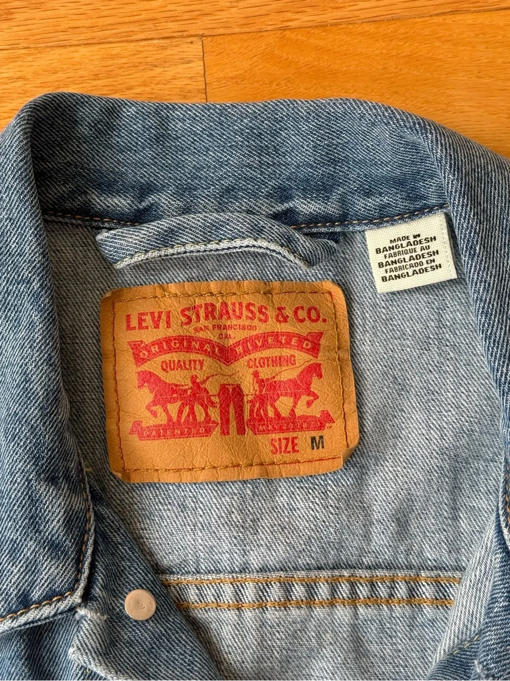 Levi’s Men’s Denim Trucker Jacket in Size Medium